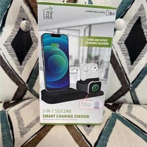 Black 3-in-1 Silicone Smart Charging Station